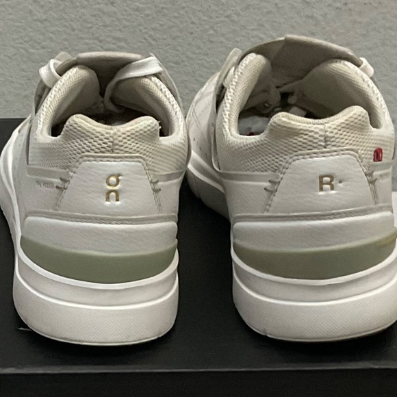 On CLOUDTEC The Roger Centre Court -48-99446 White Leather. - Picture 7 of 9